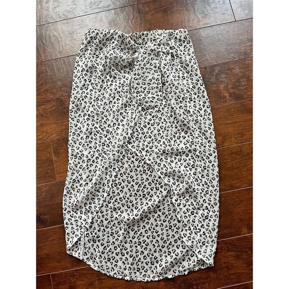 Abercrombie & Fitch Dresses & Skirts - NWT Abercrombie And Fitch Sheet Cheetah Print Pull On High Low Skirt Size XS